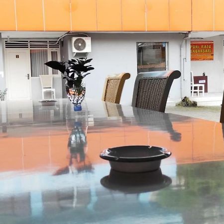 Ratu Guesthouse Sleman  Exterior photo