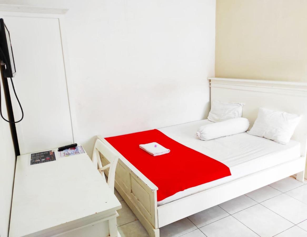 Ratu Guesthouse Sleman  Exterior photo